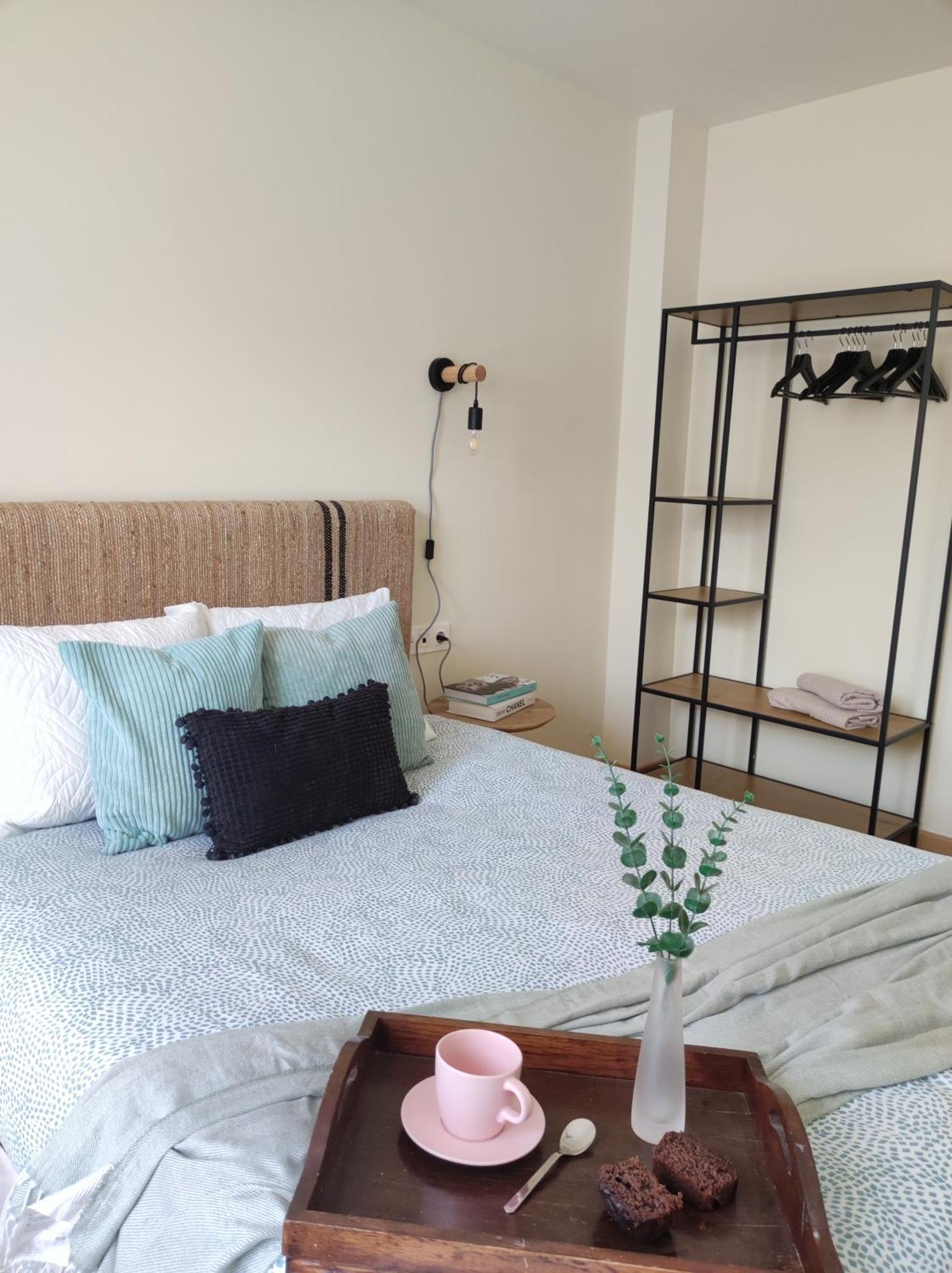 Apartamento Vico Escarrilla Luaran gambar