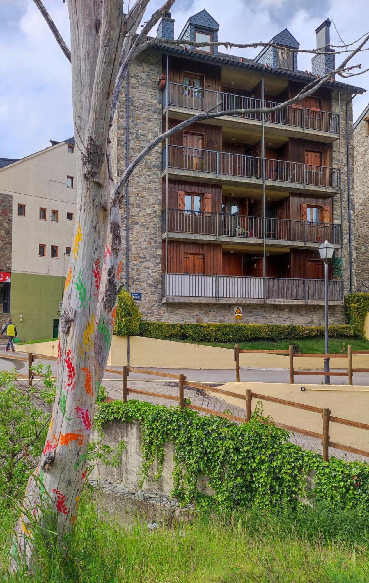 Apartamento Vico Escarrilla Luaran gambar